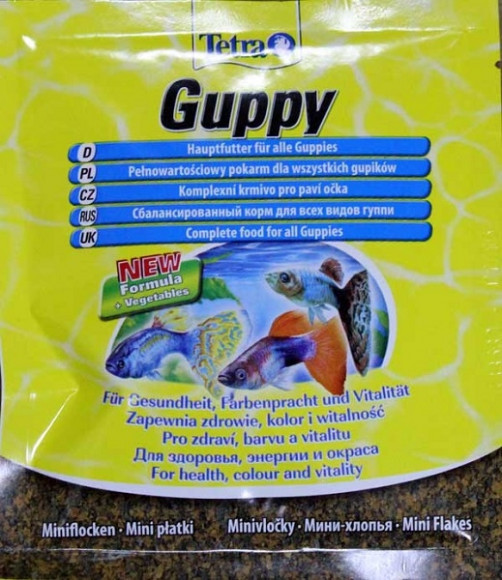 Tetra Guppy хлопья для всех видов гуппи и других живородящих рыб 12г